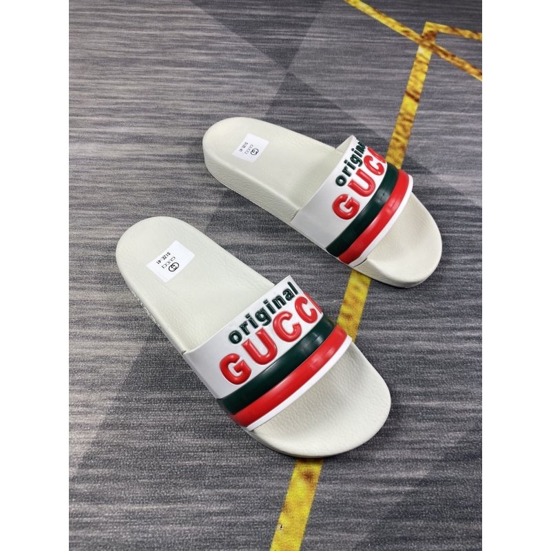 G*u*i slippers